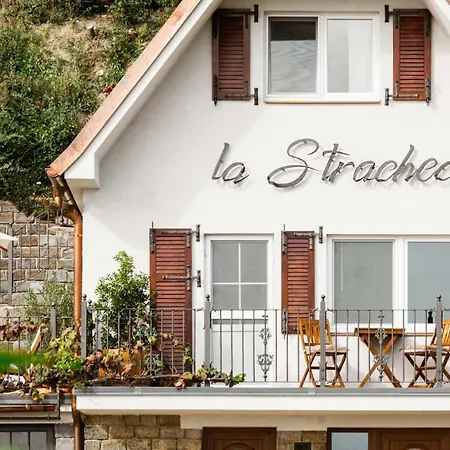 La Strachec Strachotin
