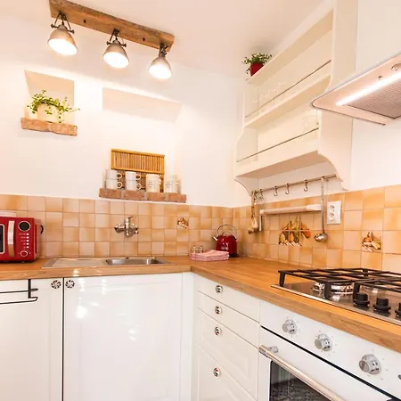 La Strachec Apartment *